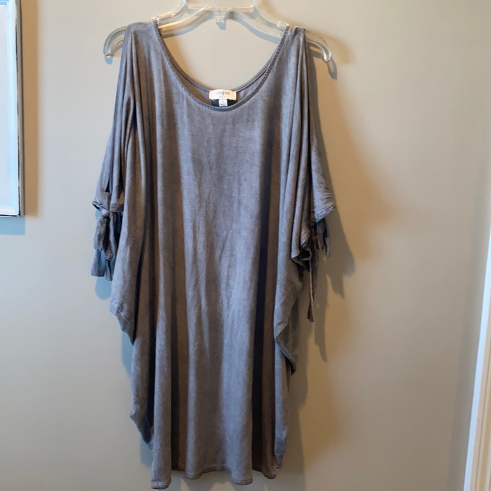Women’s tops
